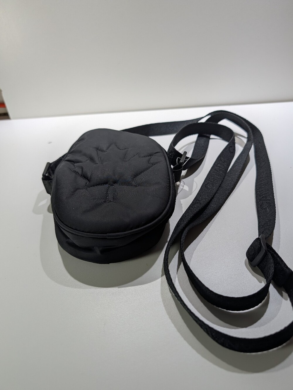 Lululemon Canada flag mini crossbody